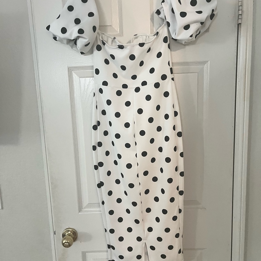 Polka Dot Dress with Puff Sleeves